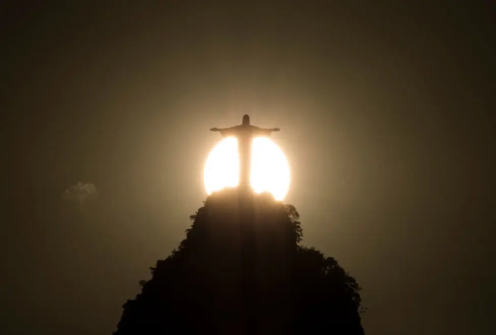 El sol, el ojo de Dios