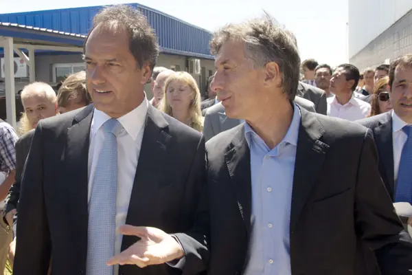 Scioli puede ganarle a Macri, pero no al dólar
