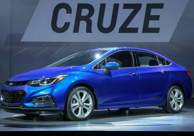 Chevrolet Cruze 2016 deslumbra en Detroit
