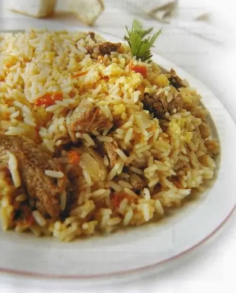 Debate taringuero: Guiso de arroz o de fideo?
