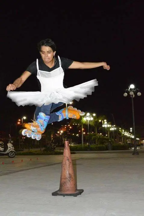 Pidió que lo retoquen con Photoshop...