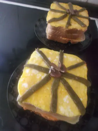 Pastel de pan de molde con judias verdes