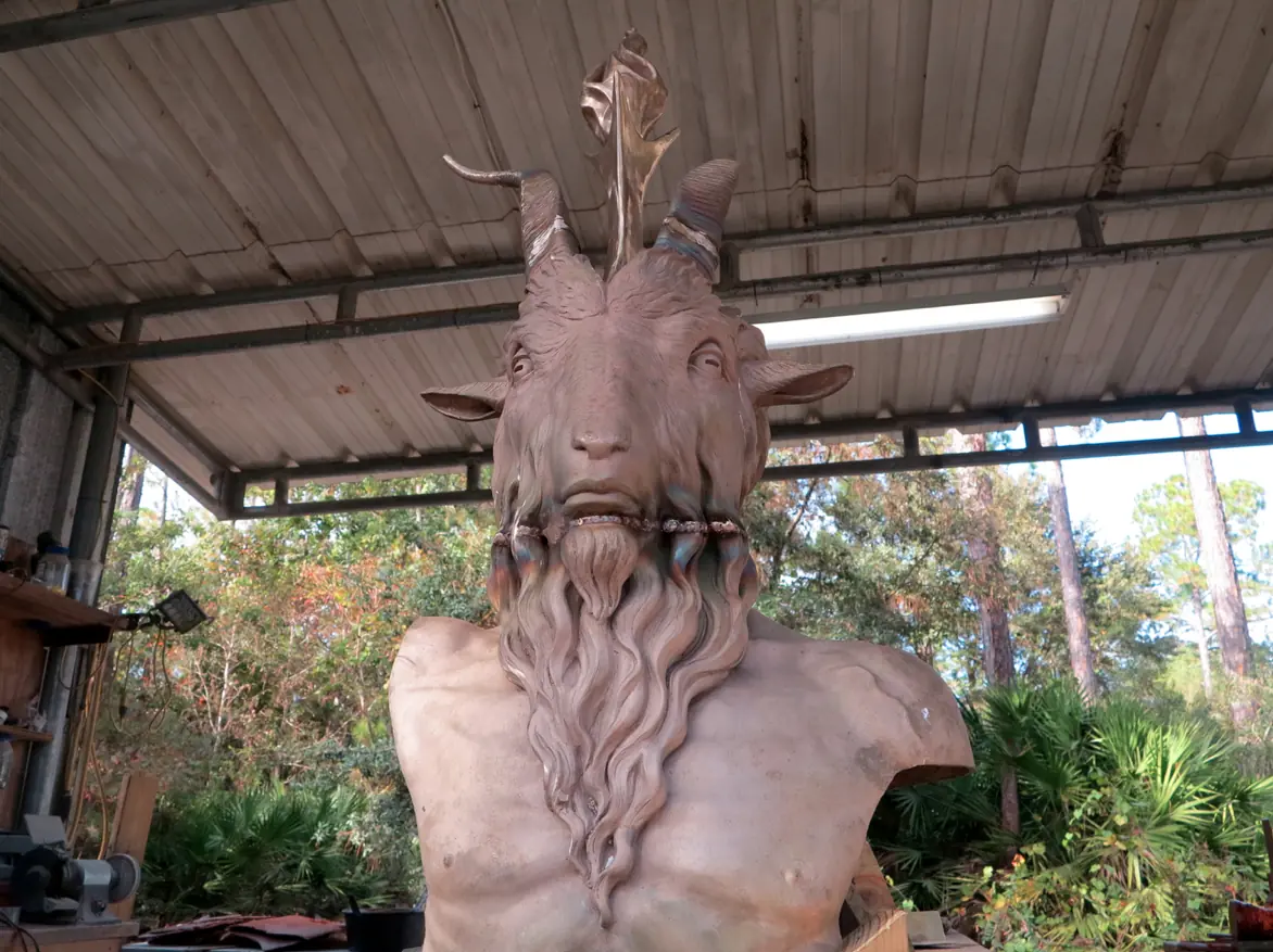 La estatua satánica que se erigió en Detroit
