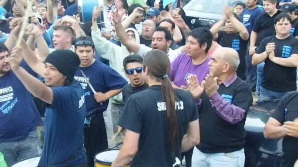 Represión: La Derecha Fascista Agrede a Castells