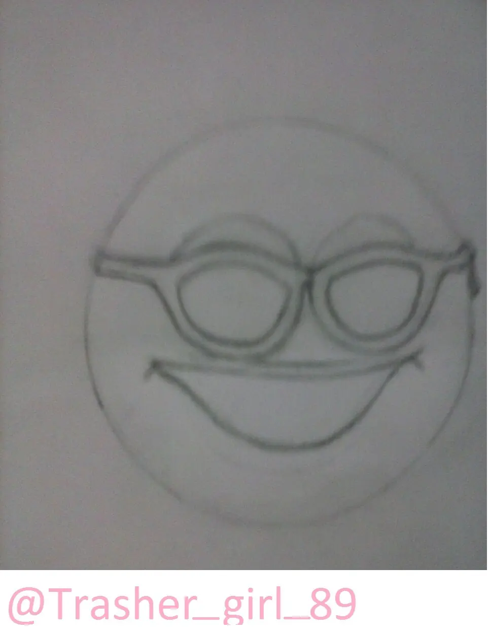 Dibuje a el meme de la carita amarilla (paso a paso)