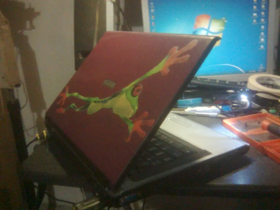 Guía - Pintar la Carcaza de una Laptop [Toshiba M55]