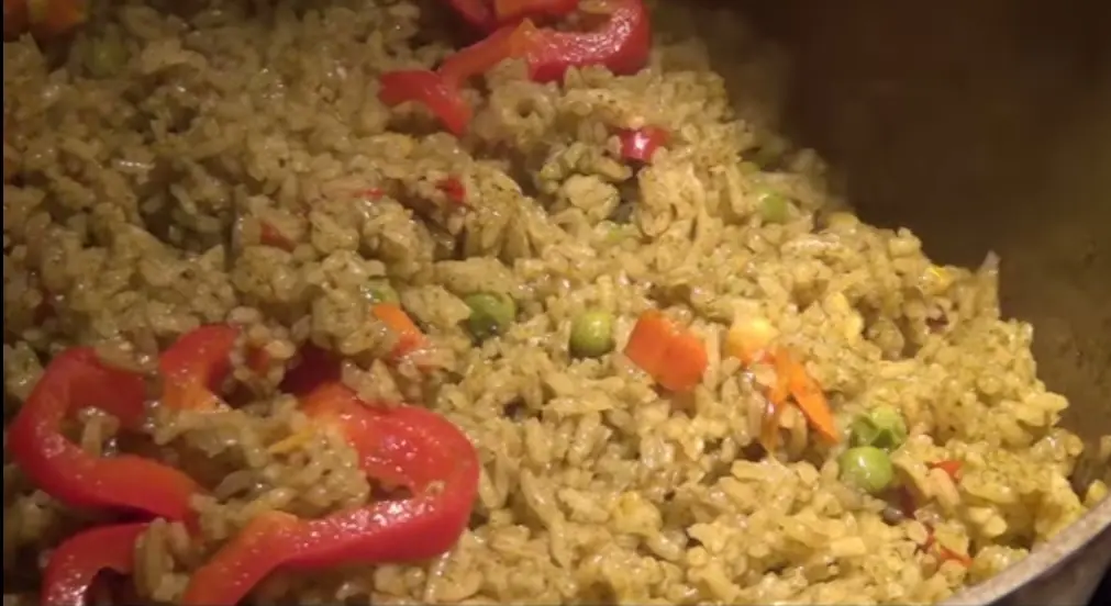 Te enseño a preparar arroz con pollo