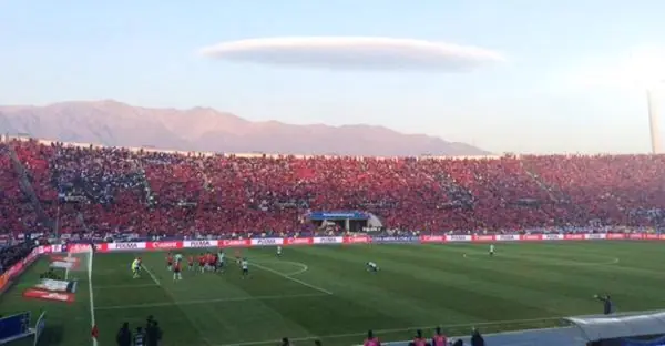 Niño Illuminati se despide de Chile viajando en su nave