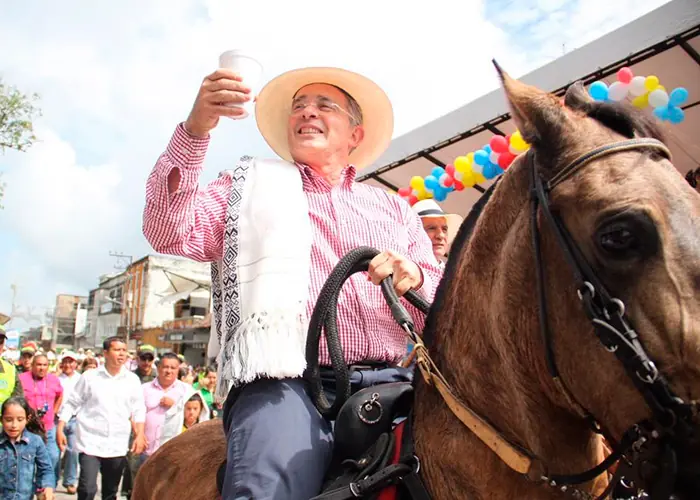 ‘¡Vivo orgulloso de ser uribista!’