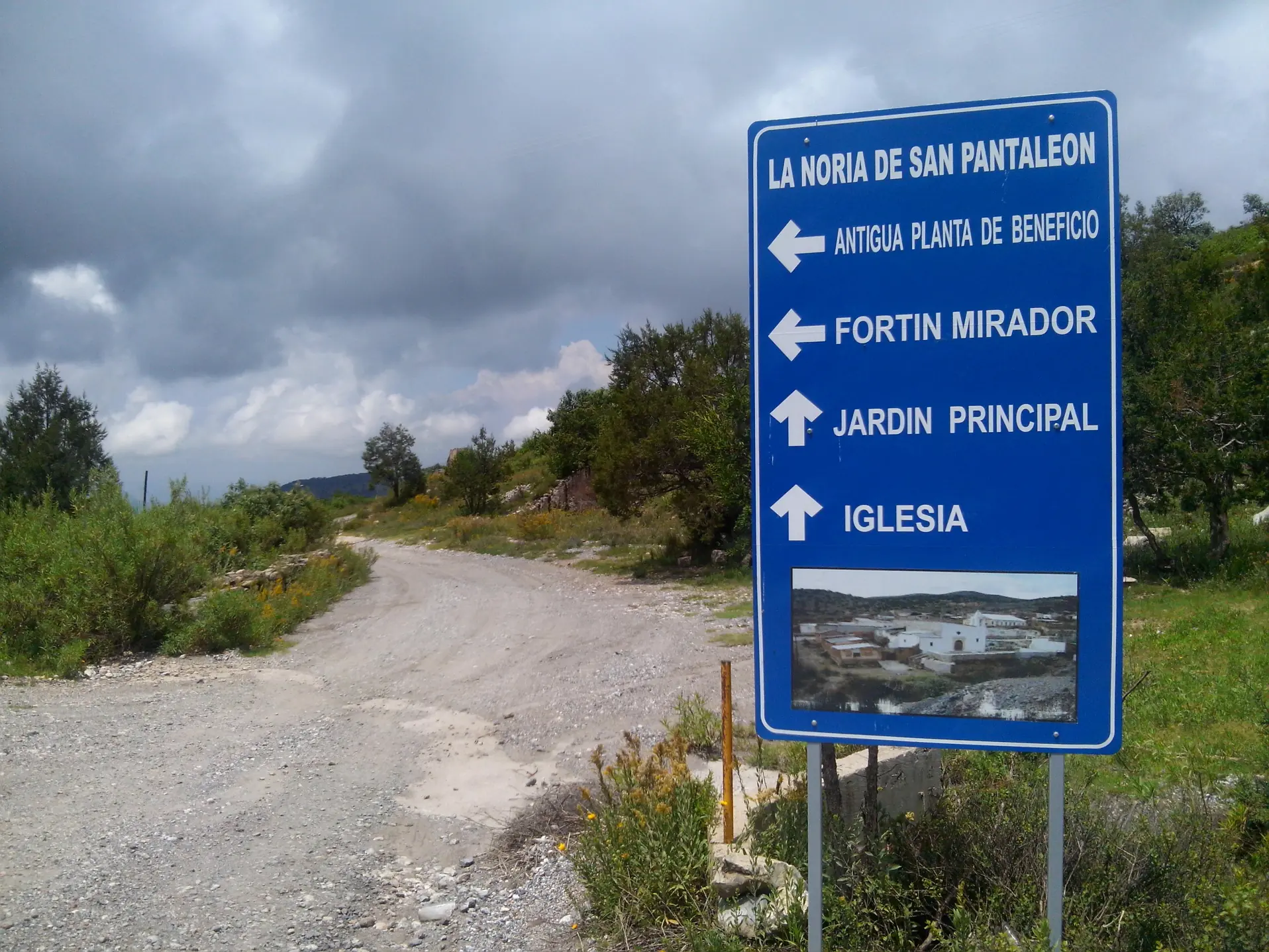La Noria de San Pantaleón, pueblo minero fantasma conócelo.