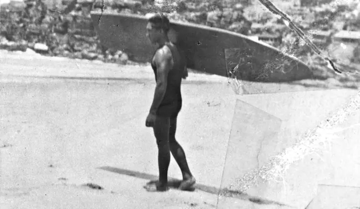 Hagamos top a este gran hombre Duke Kahanamoku 125° Aniver..