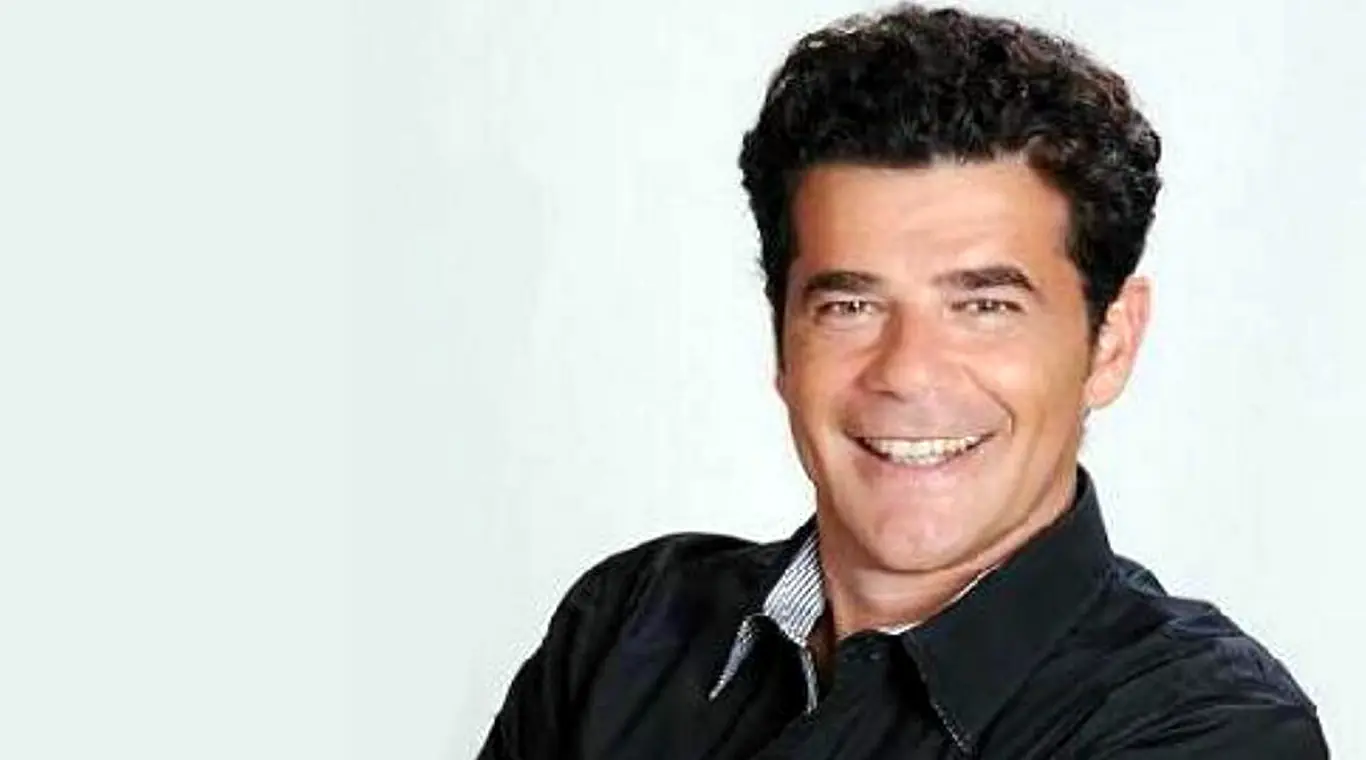 Julian Weich la peor persona del mundo.