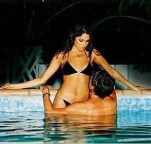 Tener Sexo En La piscina