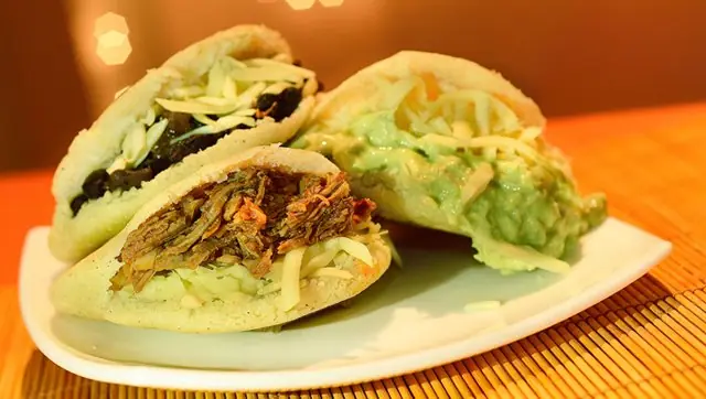 Vzla: El precio susto de dos arepas y un batido en Araure