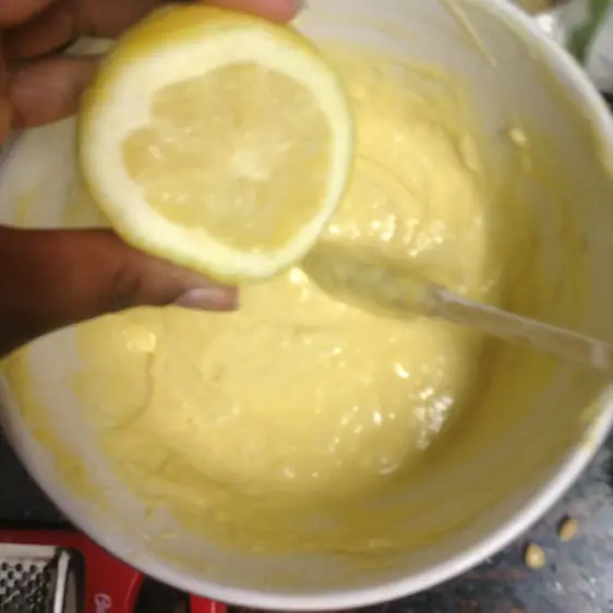 Prepara una tarta ácida de limón