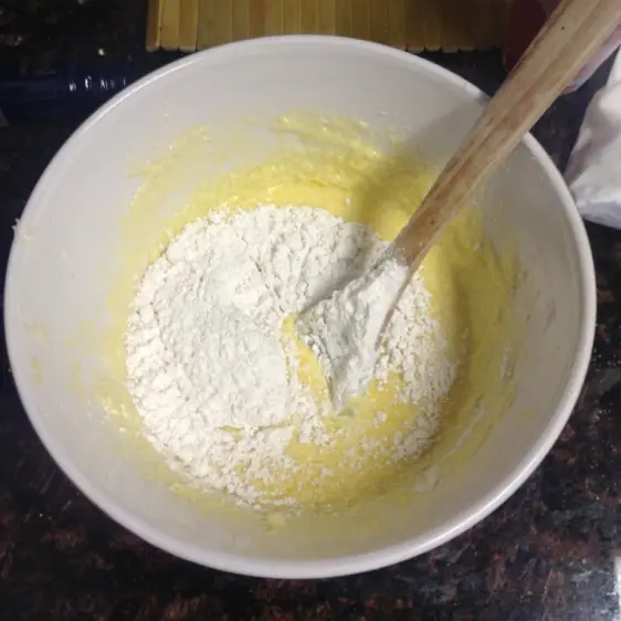 Prepara una tarta ácida de limón