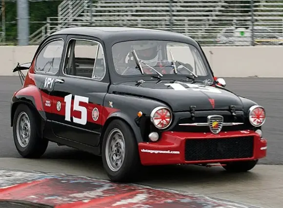 Fiat 600 La Bolita que aun vemos andar por las calles