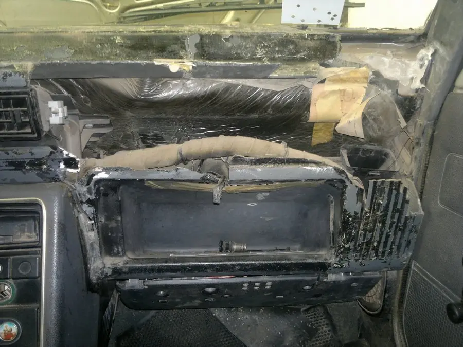 Torpedo de Renault 9, lo reparé y así me quedó