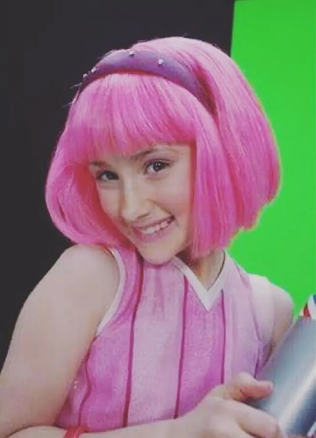 Mira como luce la chica de Lazy Town