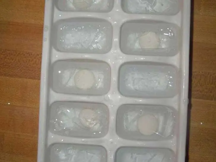 a carcagadas