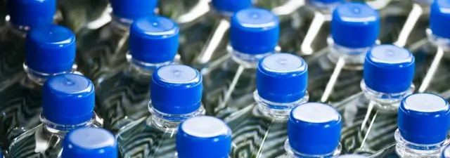 Esferas de agua: la alternativa a las botellas de plástico