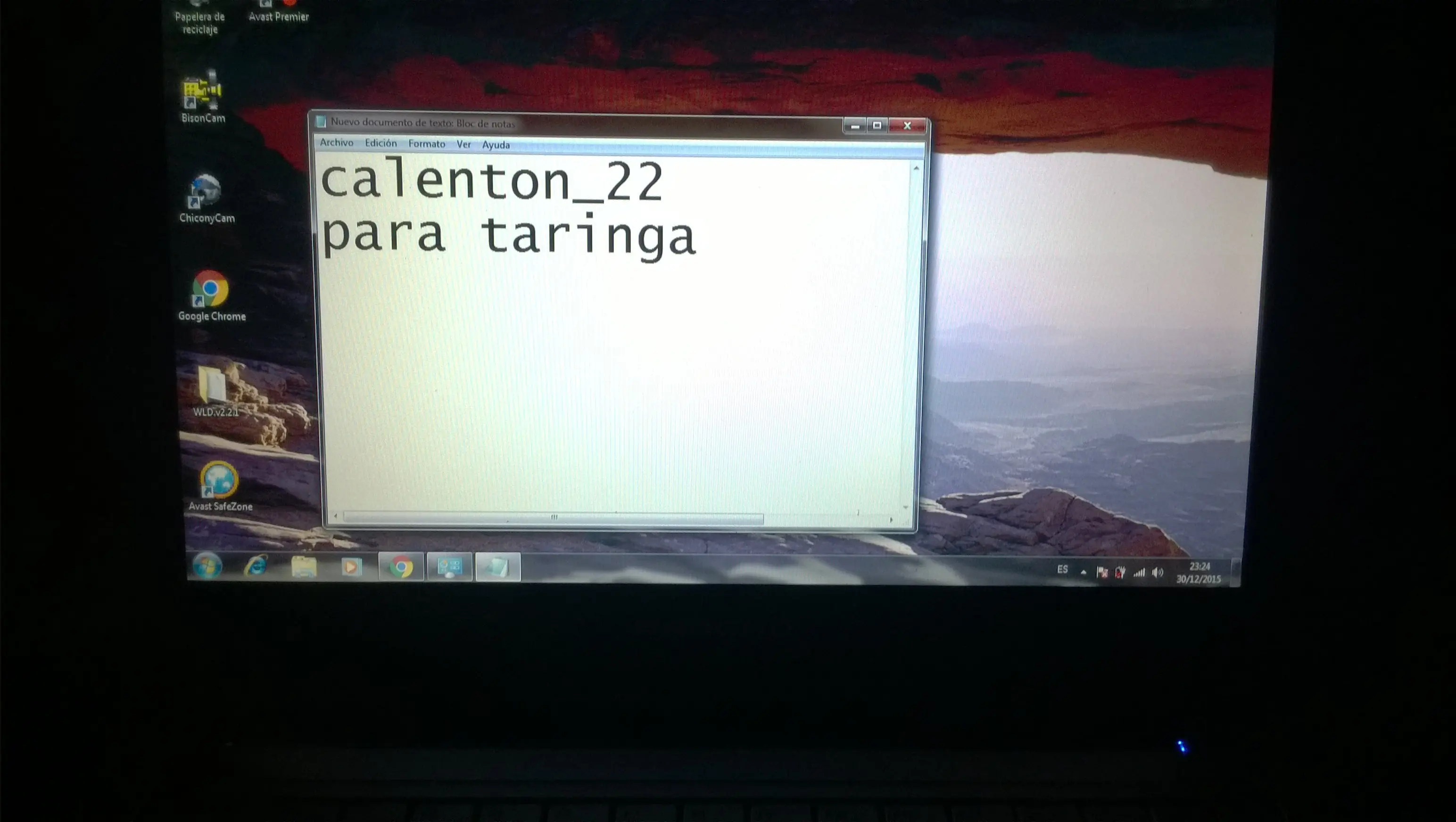 me encontre una notebook i3 en la basura