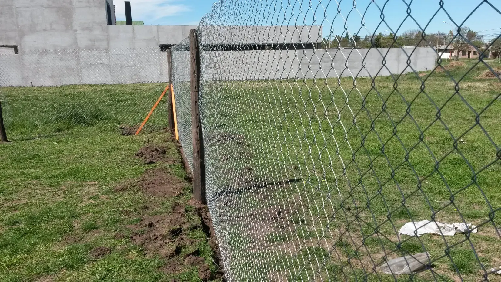 Construí un cerco perimetral sin saber nada (YTLM)