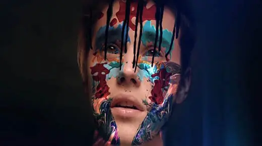 Video de justin, llenos de simbolos illuminati