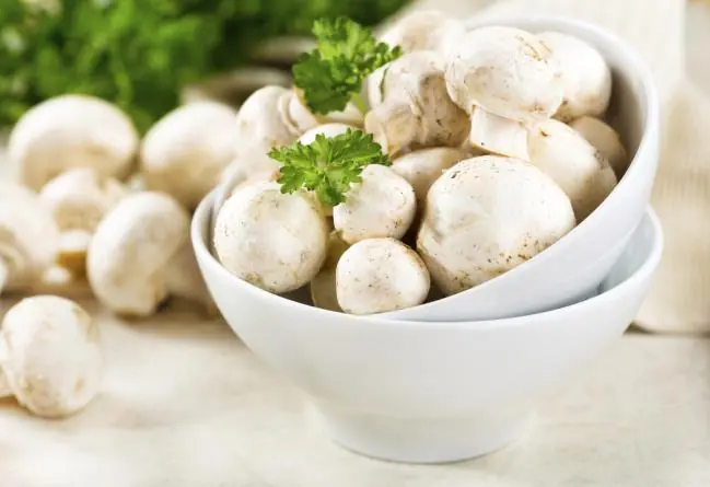 6 alimentos BLANCOS que te ayudarán a desintoxicarte...