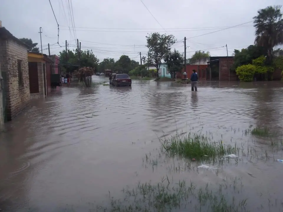 Como entra agua en mi provincia carajo!