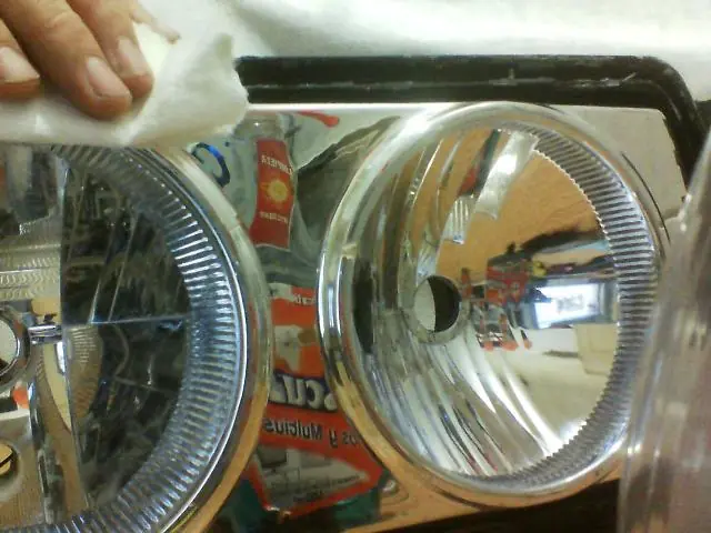 como limpiar una optica o faro contaminado