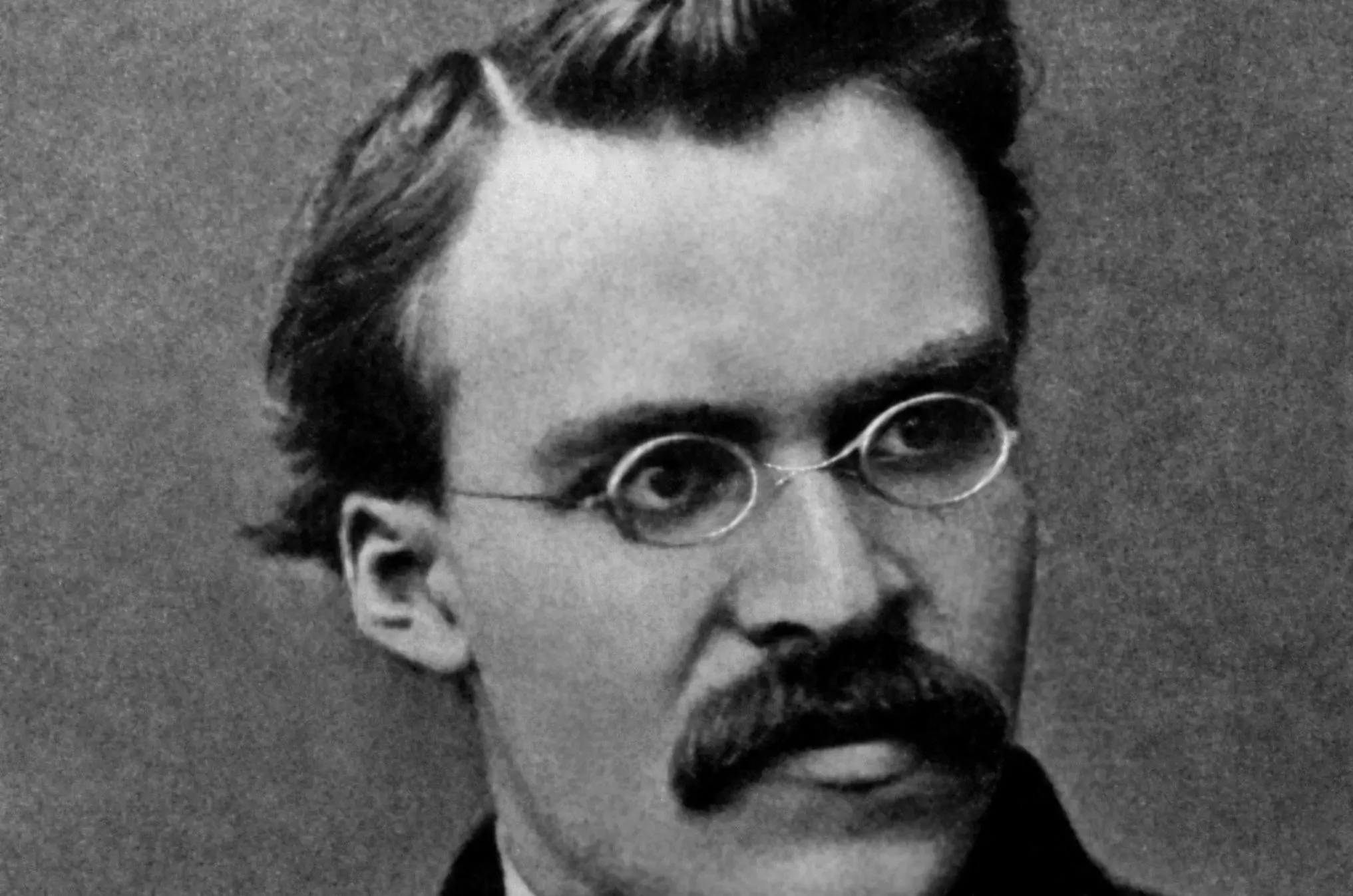 Nietzsche y jajaja para que kiero saver eso