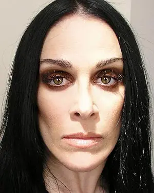 La esposa de Satanás...