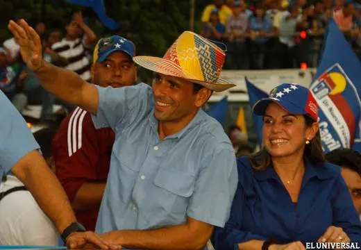 Capriles se reunirá con presidente de Colombia