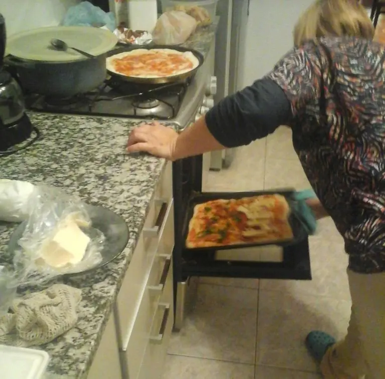 pizzas pizzas