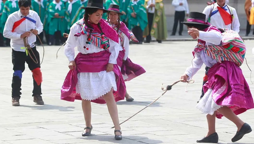 Fotos: Lanzamiento del Carnaval Ayacuchano 2016 en Lima