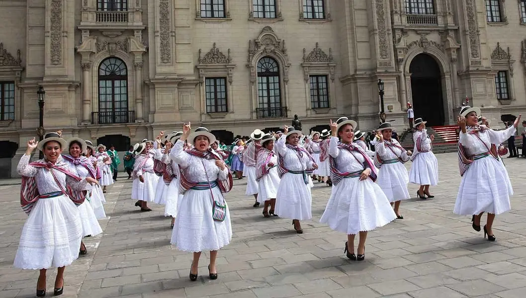 carnaval en peru 2016