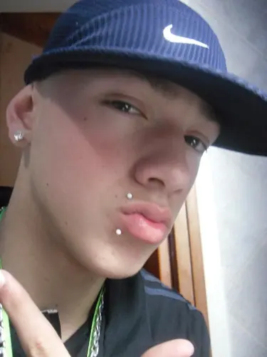 Le Pegué a un Pichi que me Quería Robar y te lo tocuen