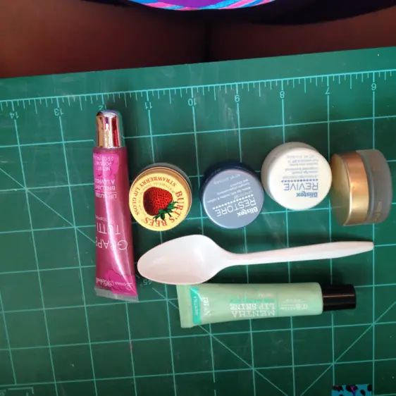 Haz un bálsamo labial de color casero