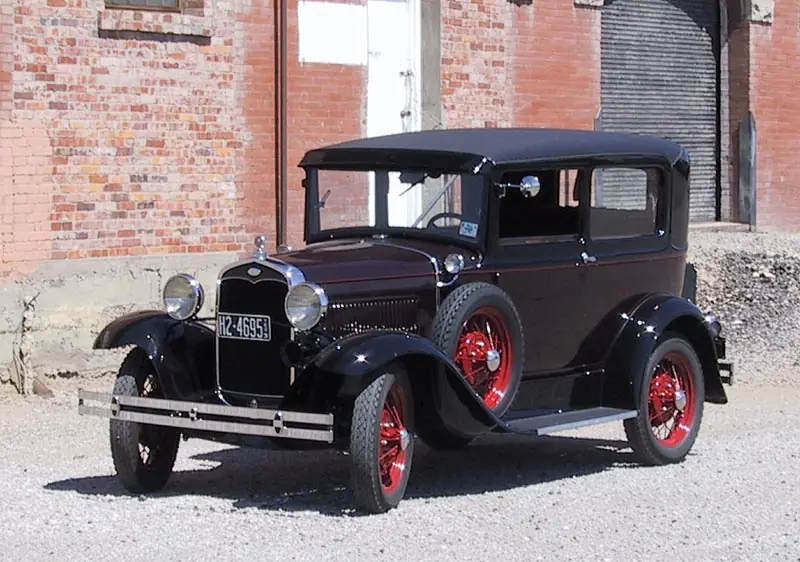 Arma tu propio Ford A roadster de 1932 (Hot Rod)