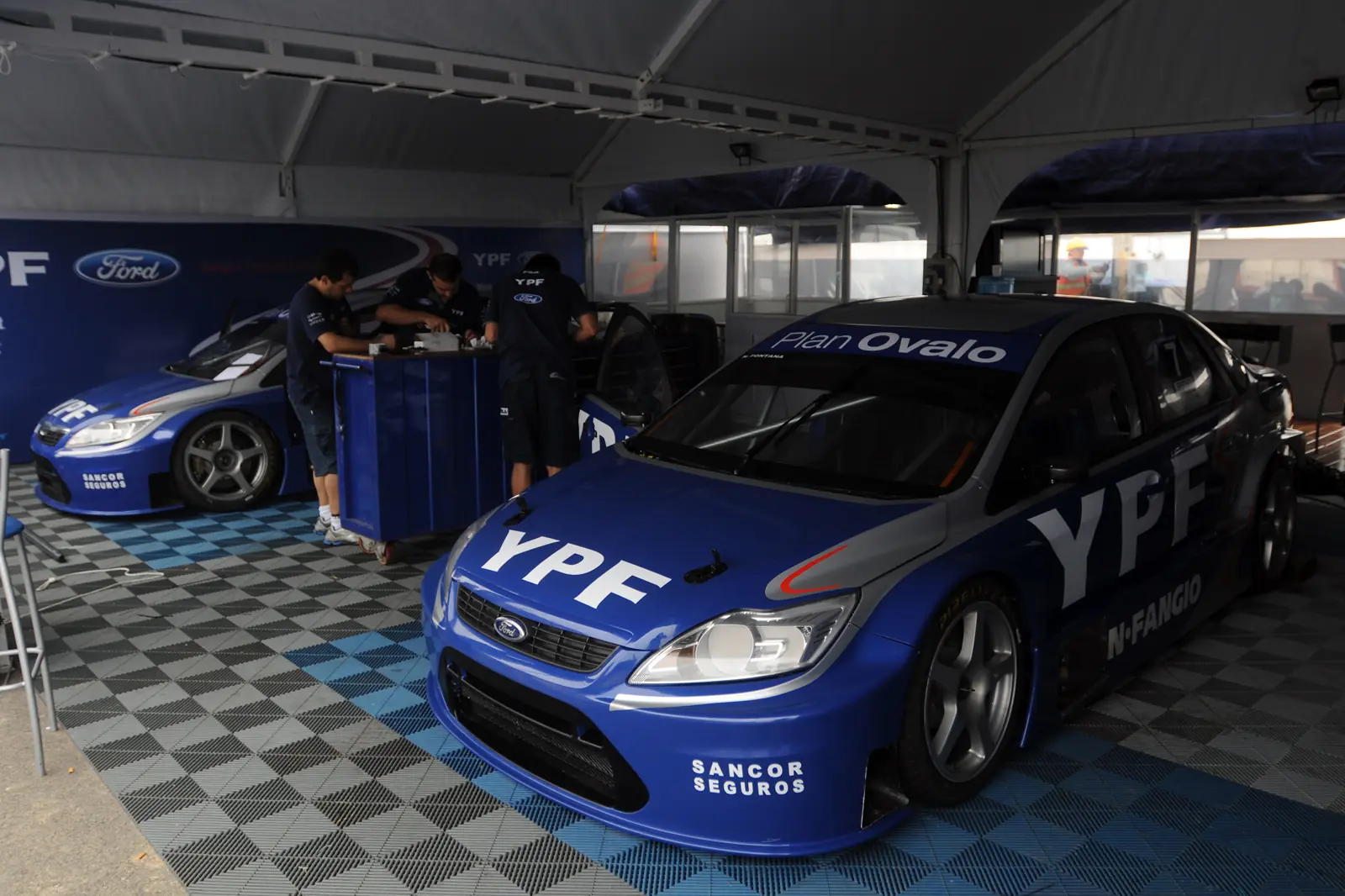 TC2000
