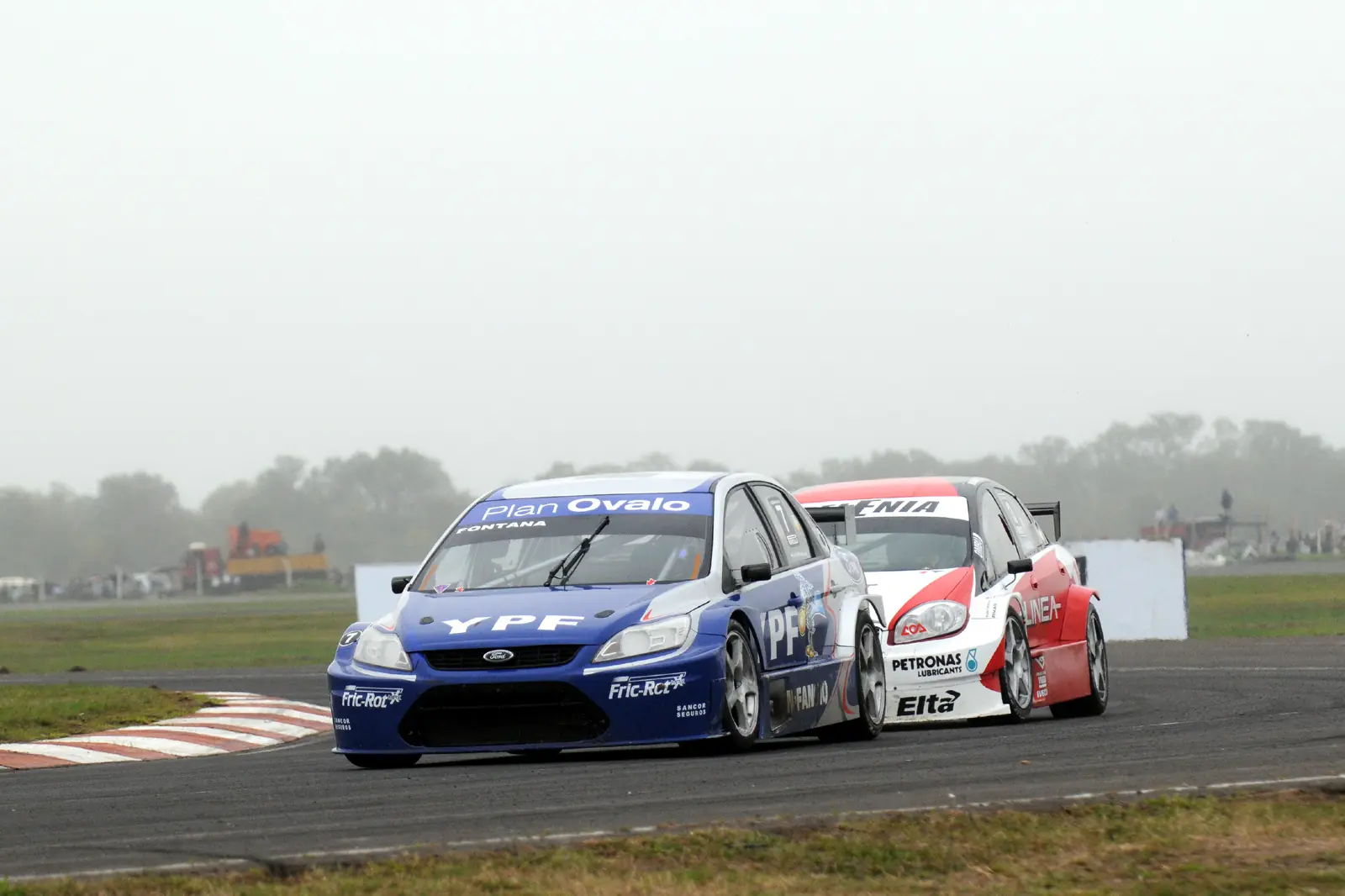 TC2000