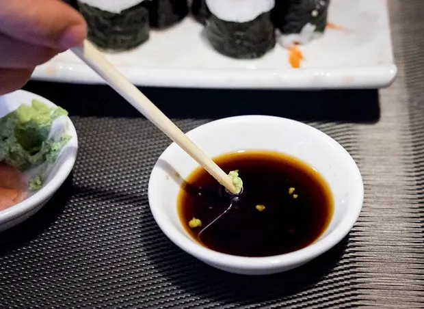 formas de comer sushi