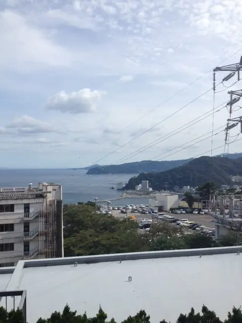 por