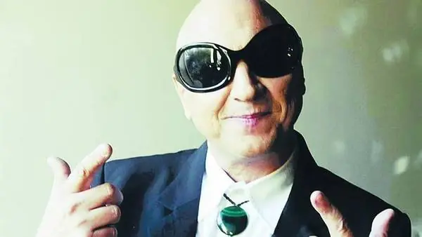Gemelo del Indio Solari sufre infarto