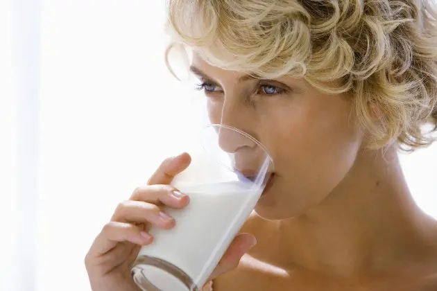 5 beneficios de la leche que tienes que saber