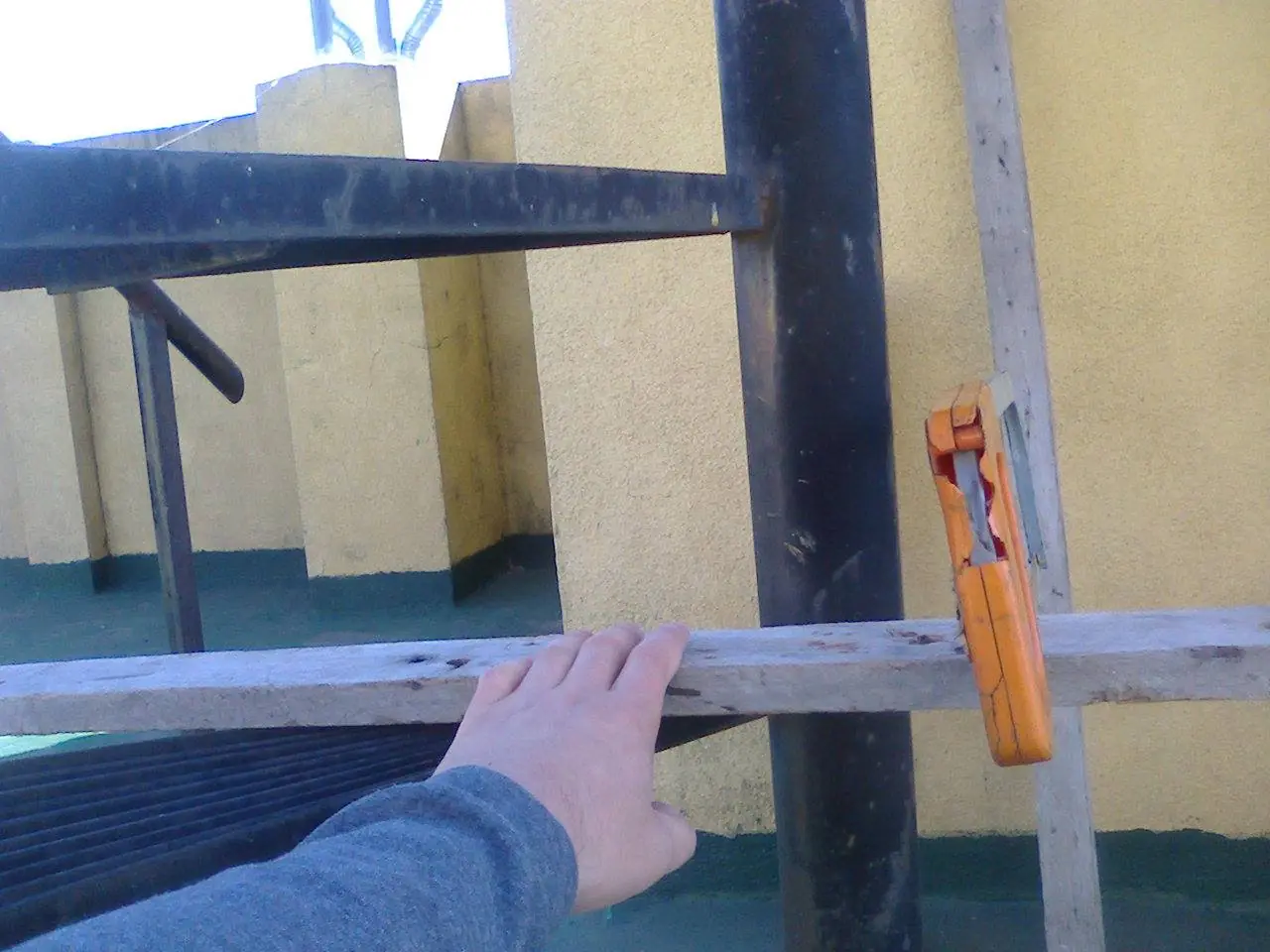 Vale 1500 y lo hice por 250; respaldo para somier