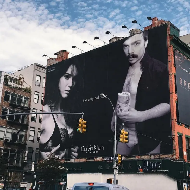Photoshopea las fotos de Kendall Jenner para salir en ellas