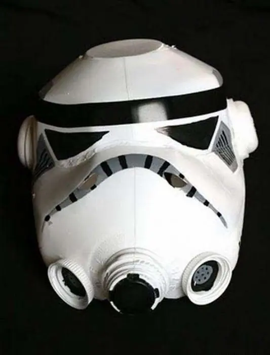 Hacete esta mascara Trooper y encarate a la mina mas linda Hacete esta mascara Trooper y encarate a la mina mas linda