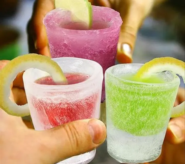 Como hacer vasos de hielo